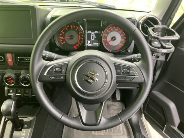 24582494_carP_l_2.jpg
