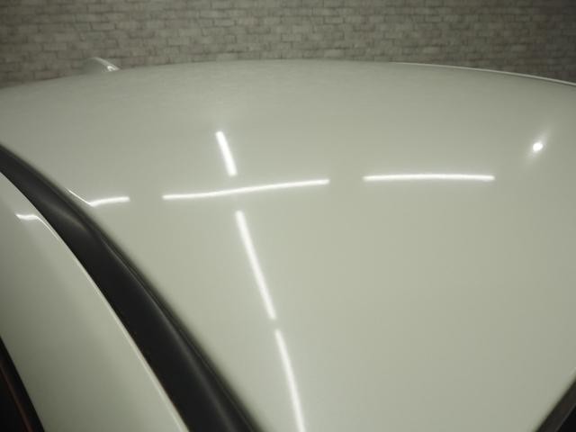 0403084A30260918W00107.jpg