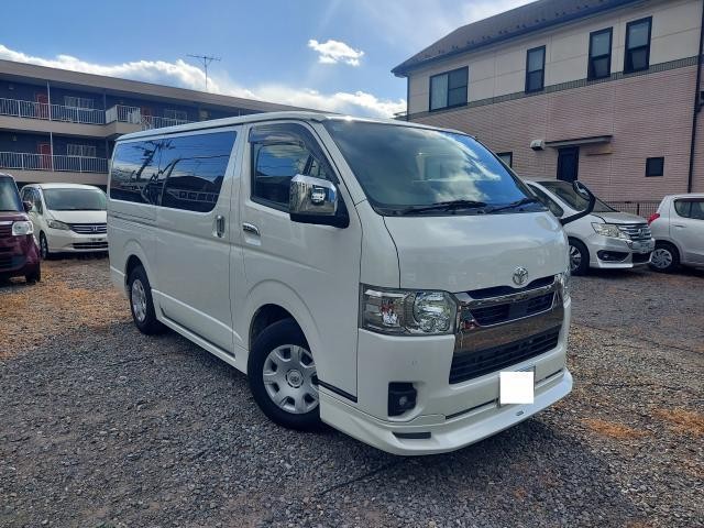 26862267_carP_l_3.jpg