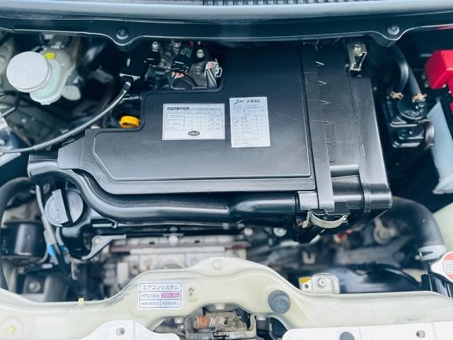 0403469A30260918W00118.jpg