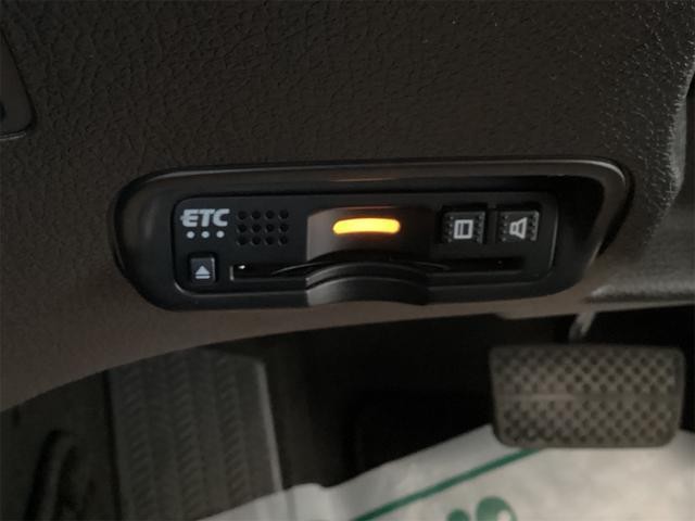 25627677_carP_l_2.jpg