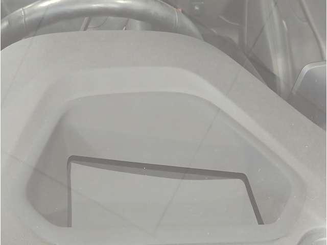 23425015_carP_l_7.jpg