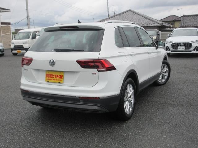0403618A30260921W00114.jpg