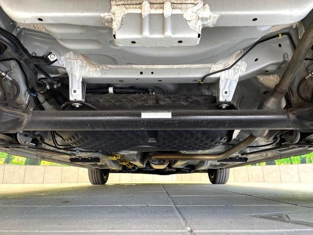 24111887_carP_l_18.jpg