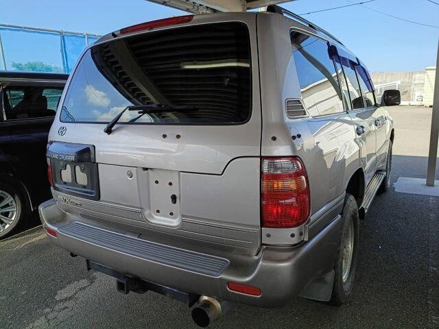 26983615_carP_l_10.jpg