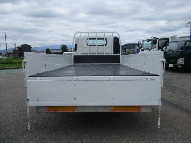 24829117_carP_l_10.jpg