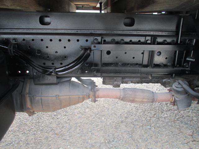 24829117_carP_l_13.jpg