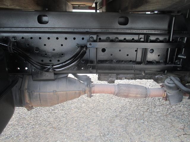 24829117_carP_l_13.jpg