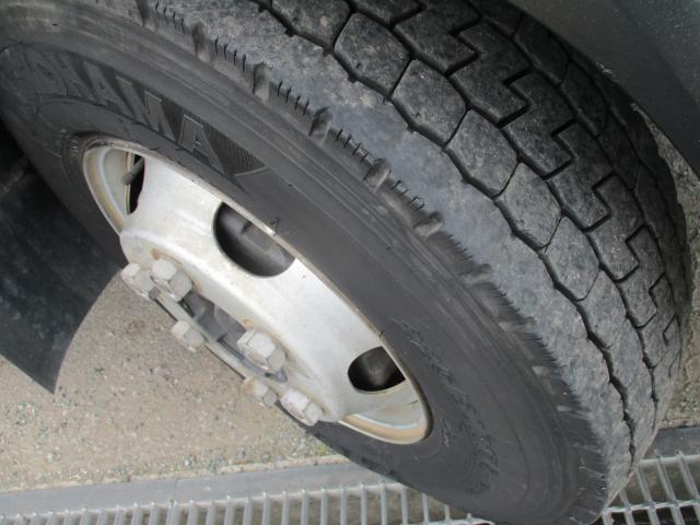 24829117_carP_l_20.jpg