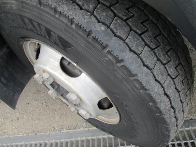 24829117_carP_l_20.jpg