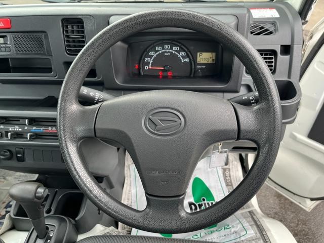 1200379A30261019W00216.jpg