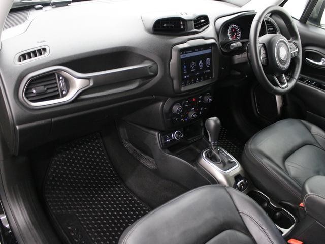 25132429_carP_l_5.jpg