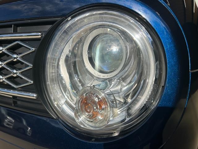 1001900A30261023W00117.jpg