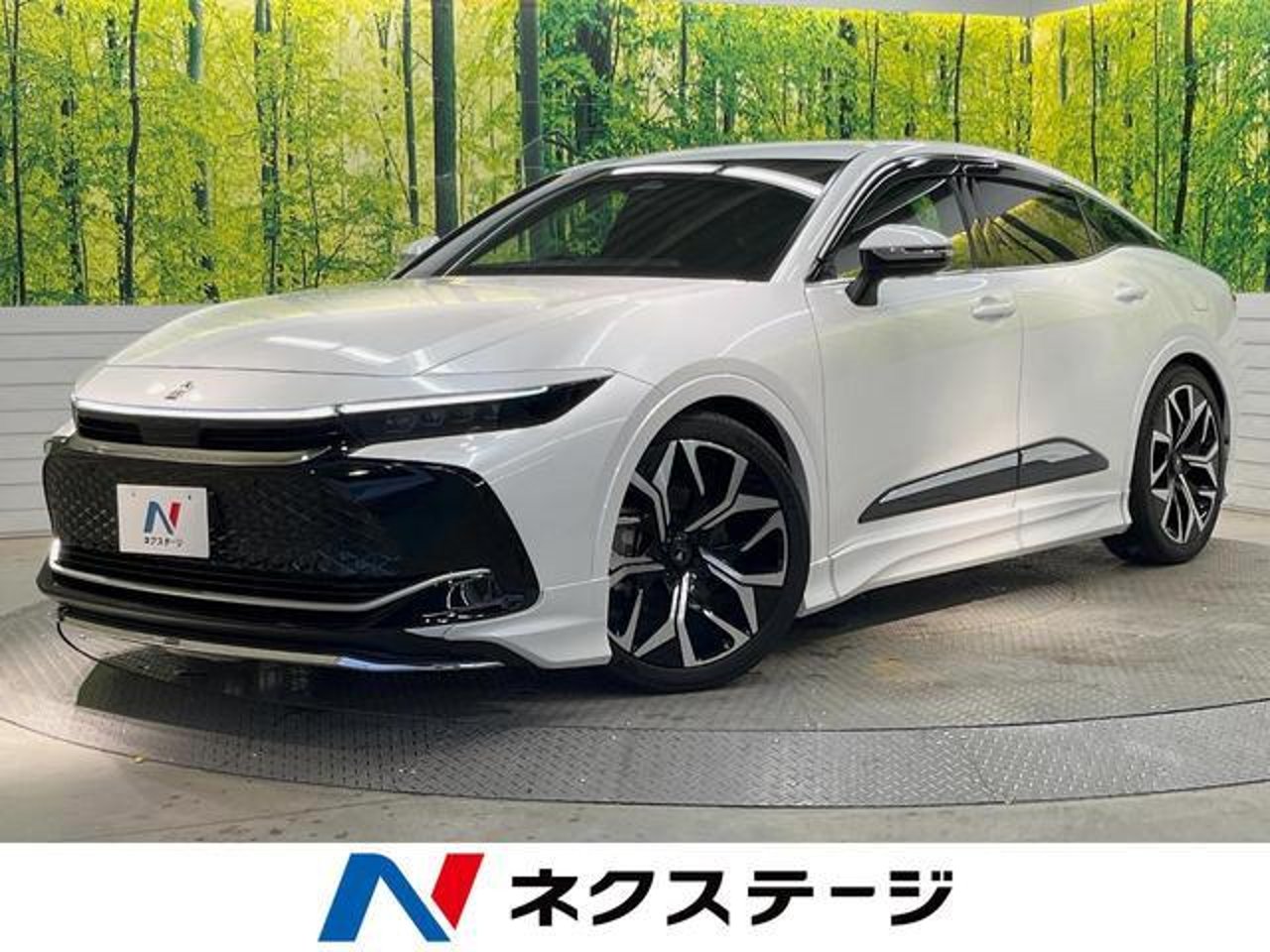 2023 Toyota Crown, photo 1 of 1