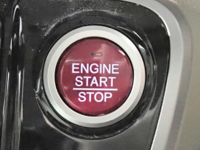 0204793A30261018W00114.jpg