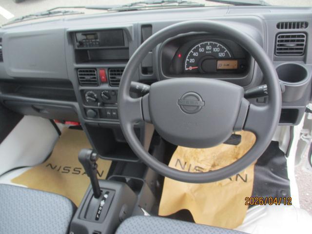 0802982A30260415W00215.jpg