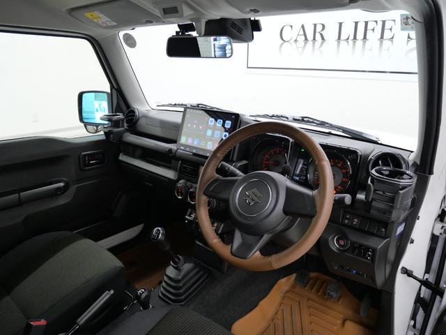 2505720A30260321W00102.jpg