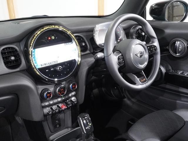 26081426_carP_l_16.jpg