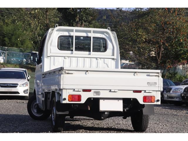 0900119A30261022W00102.jpg