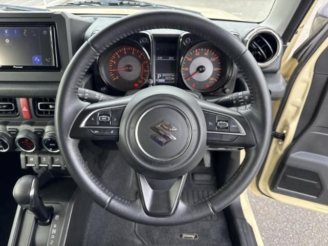 24117653_carP_l_6.jpg