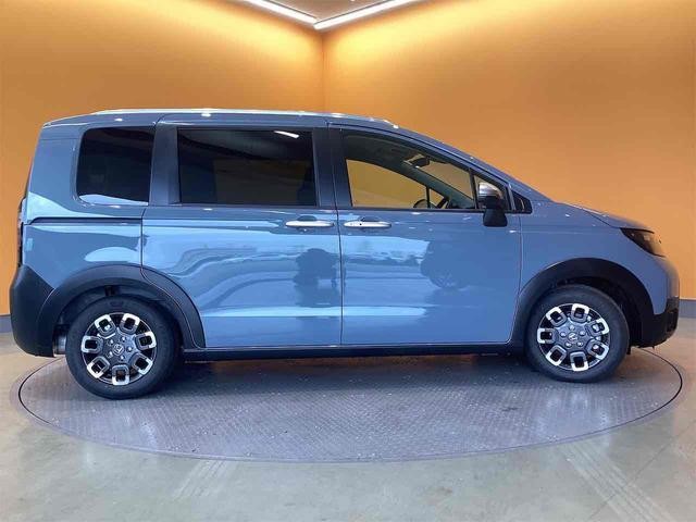 23353720_carP_l_12.jpg