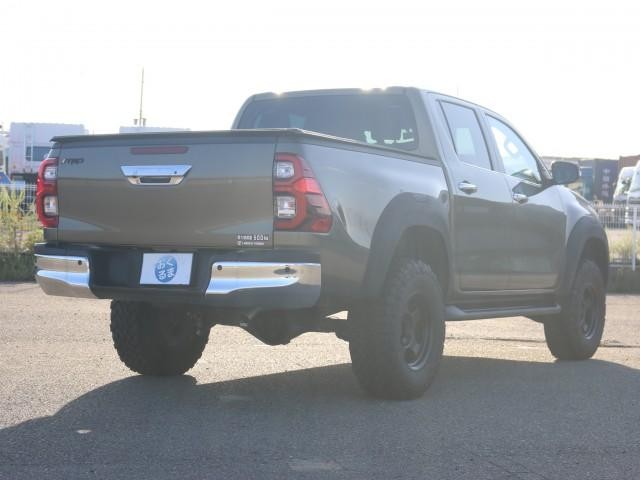 26320081_carP_l_8.jpg