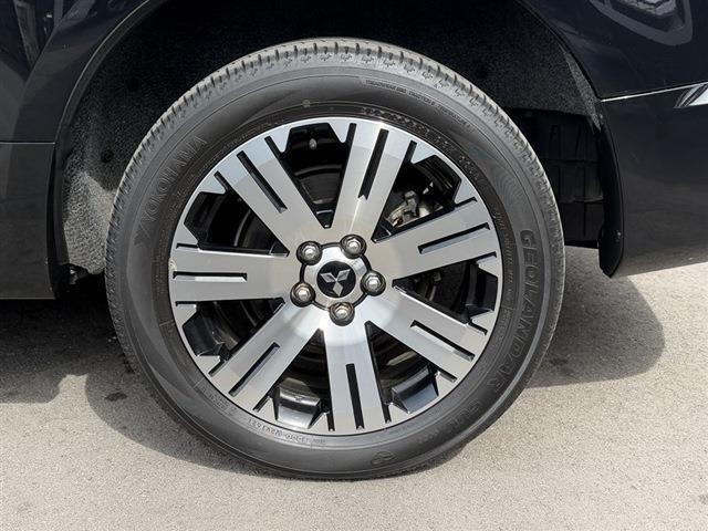 25890138_carP_l_12.jpg