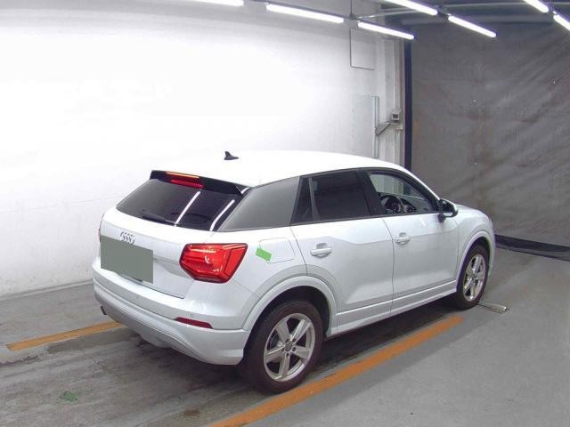 25890151_carP_l_3.jpg