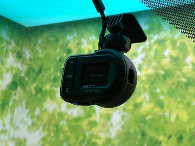 25638339_carP_l_2.jpg