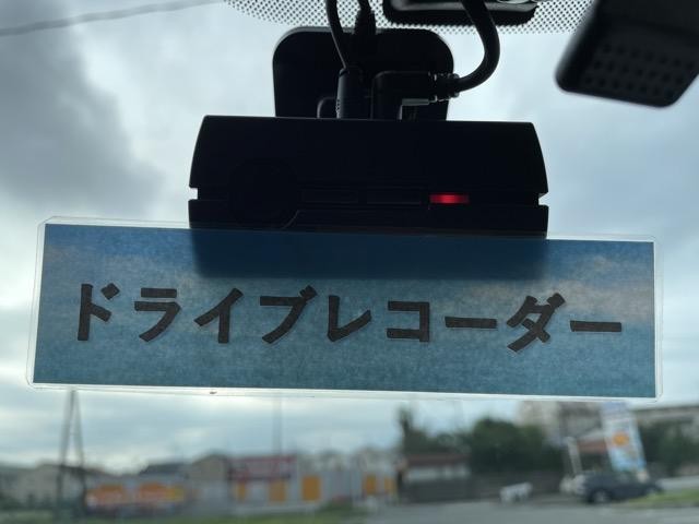 0540929A30260915W00106.jpg