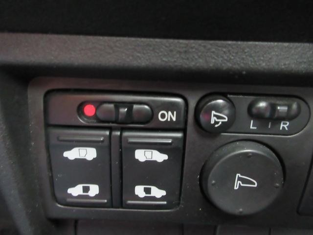0541410A30261026W00310.jpg