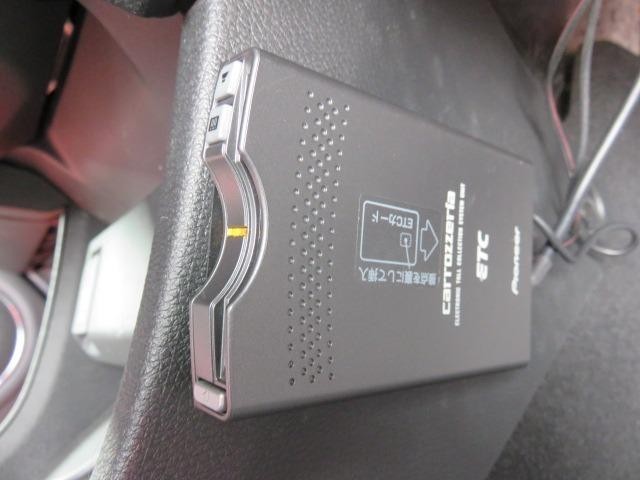 25009492_carP_l_19.jpg