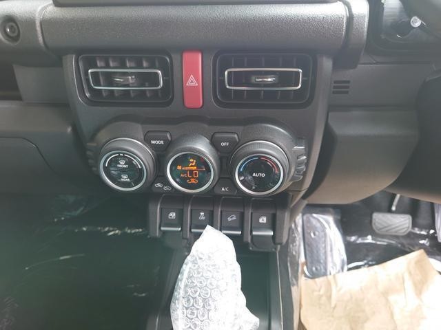 26689470_carP_l_2.jpg
