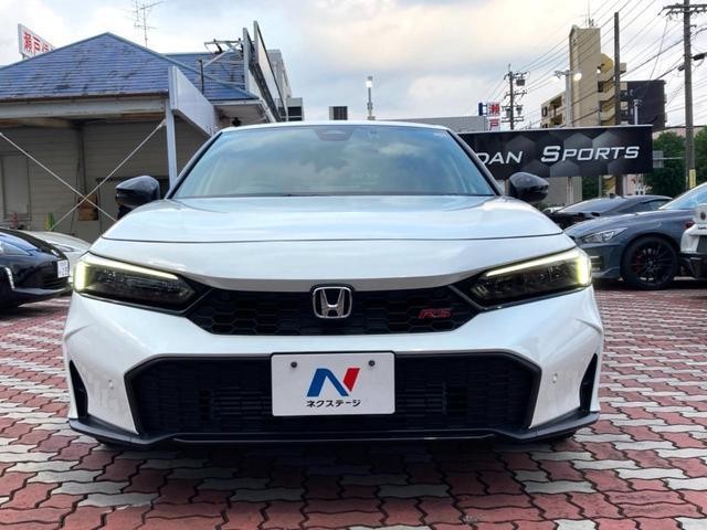26731095_carP_l_8.jpg