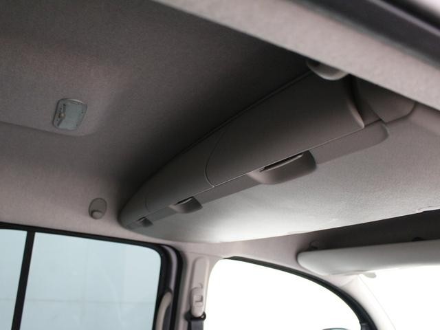 0505321A30261020W00111.jpg