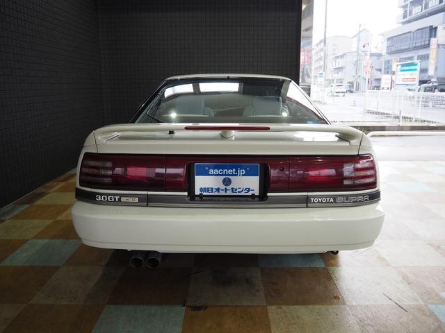 25031080_carP_l_3.jpg