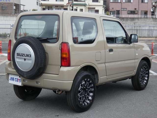 22128147_carP_l_11.jpg