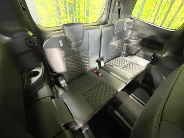 25158489_carP_l_2.jpg