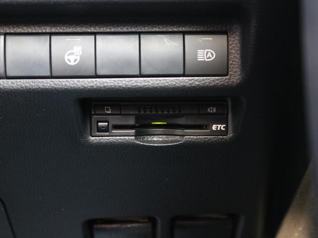 0509625A30260831W00218.jpg