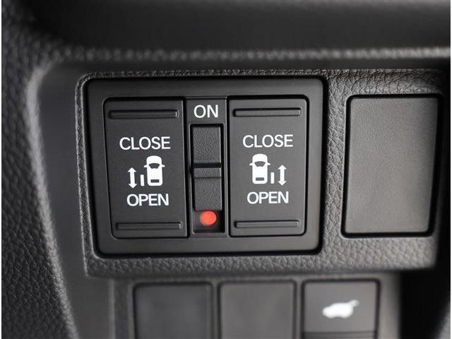 0200810A30261020W00113.jpg