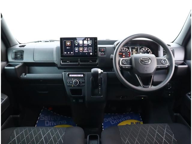 0551544A30261027W00106.jpg
