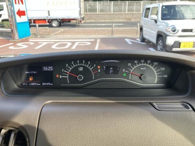 25050336_carP_l_8.jpg