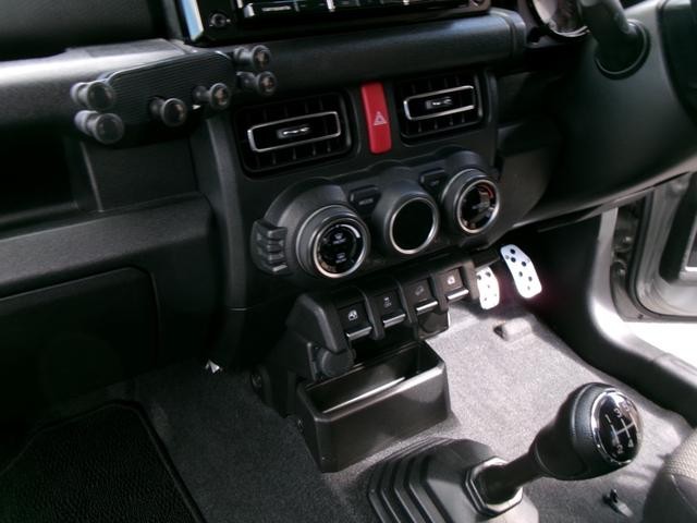 0402315A30261027W00106.jpg