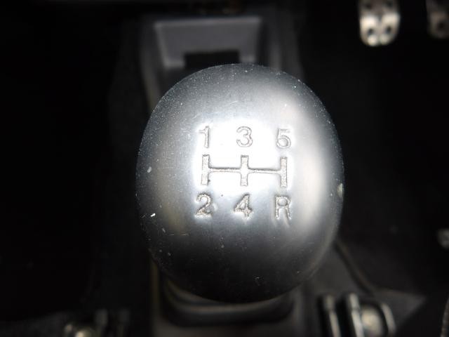 0511105A30260728W00105.jpg