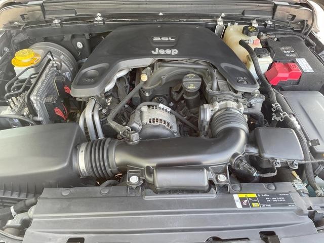24994602_carP_l_18.jpg