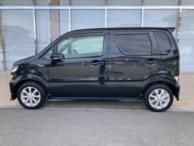 24305552_carP_l_3.jpg