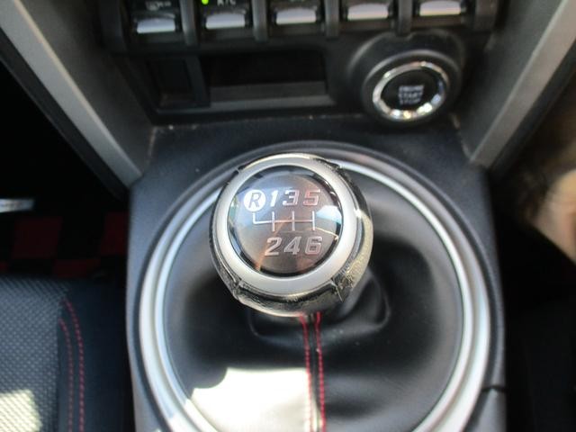0540599A30261019W00112.jpg
