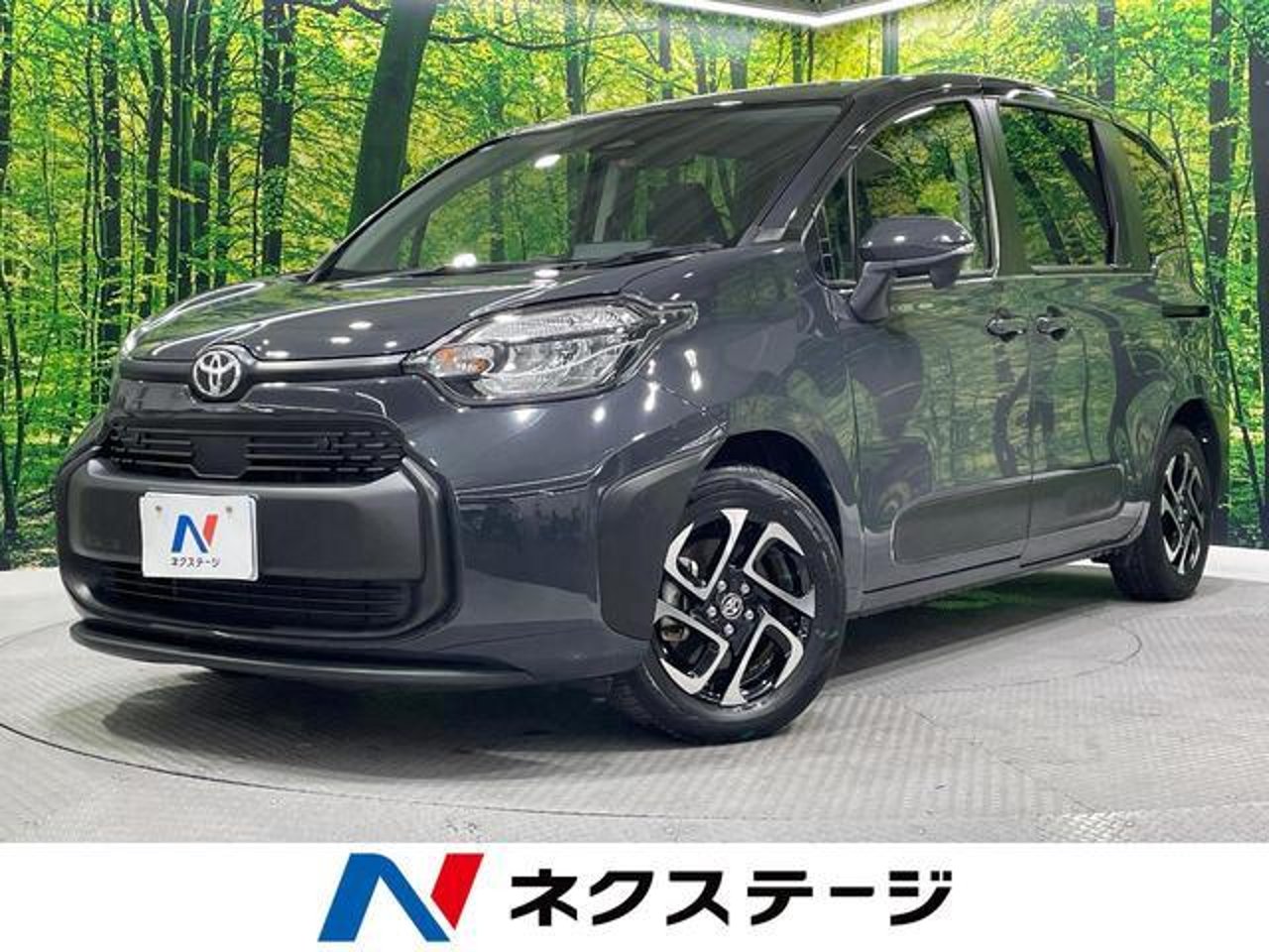 2023 Toyota Sienta, photo 1 of 1