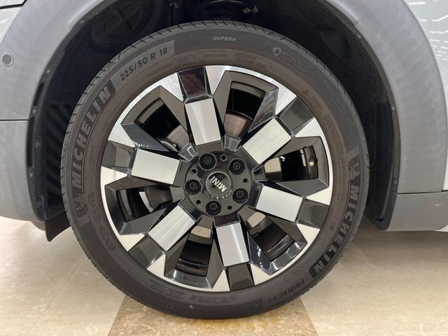 24421076_carP_l_12.jpg