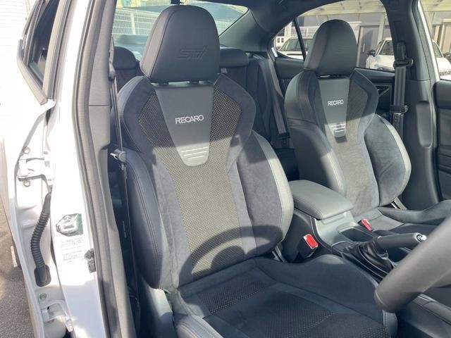 26105879_carP_l_7.jpg